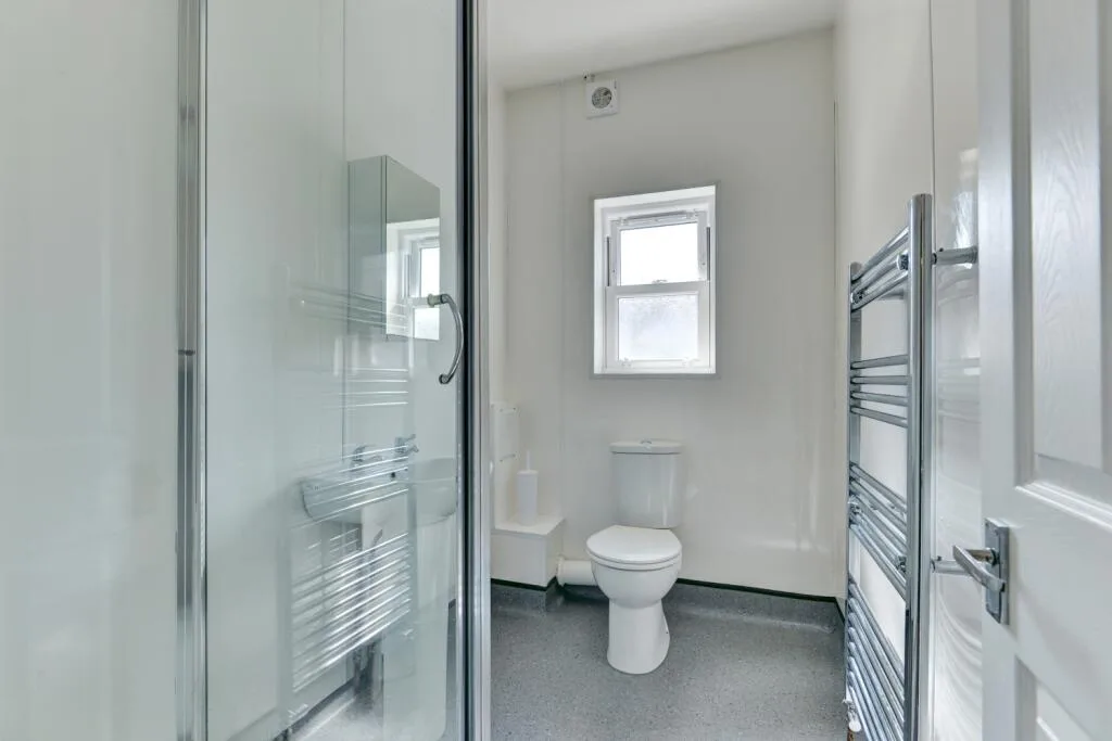 6 bedroom terraced house for rent