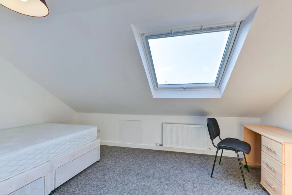 6 bedroom terraced house for rent