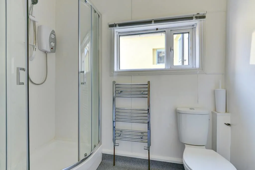 6 bedroom terraced house for rent