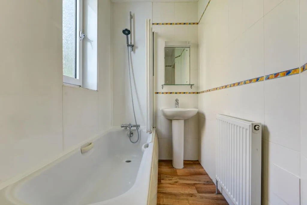 6 bedroom terraced house for rent
