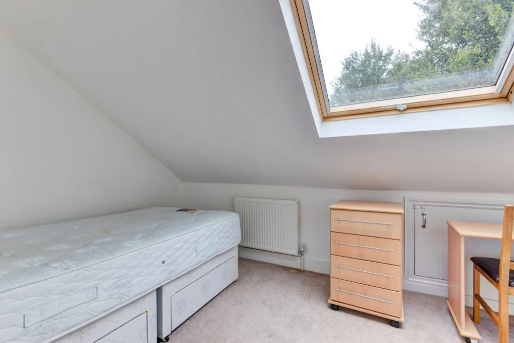 6 bedroom terraced house for rent