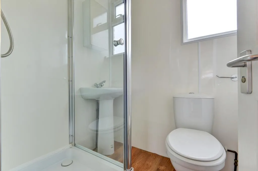 6 bedroom terraced house for rent
