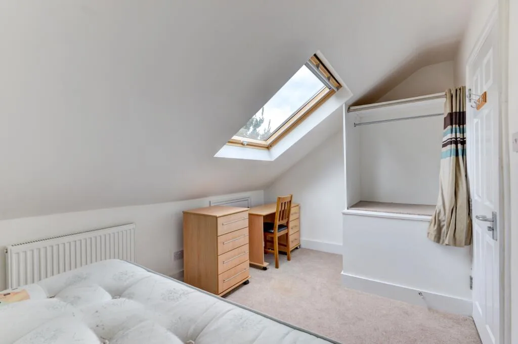6 bedroom terraced house for rent