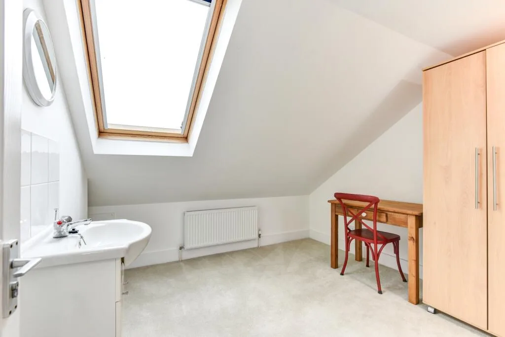 6 bedroom terraced house for rent