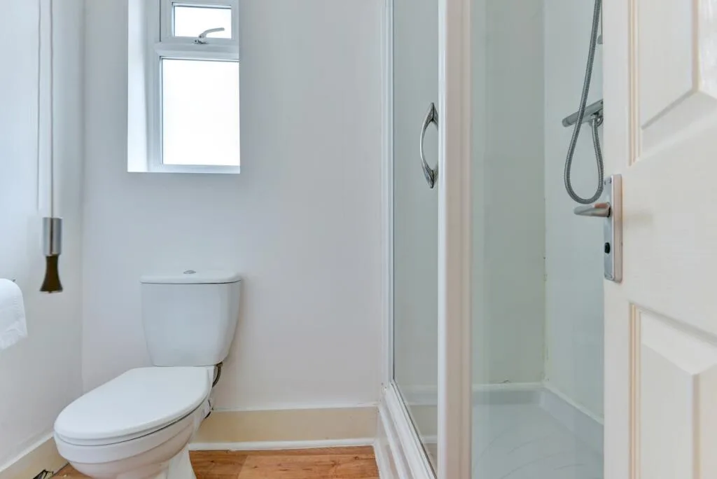 6 bedroom terraced house for rent