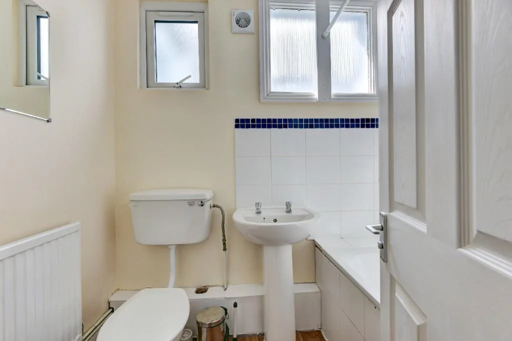 6 bedroom terraced house for rent