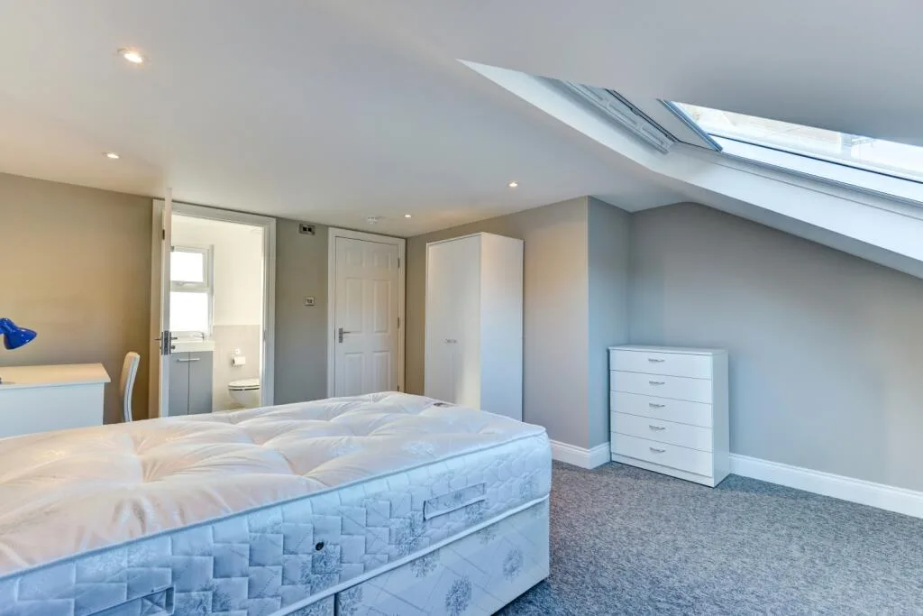 6 bedroom terraced house for rent