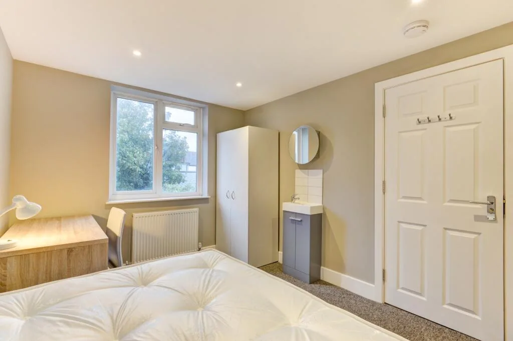 6 bedroom terraced house for rent