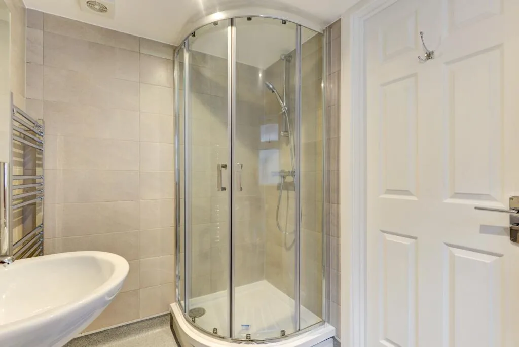 6 bedroom terraced house for rent