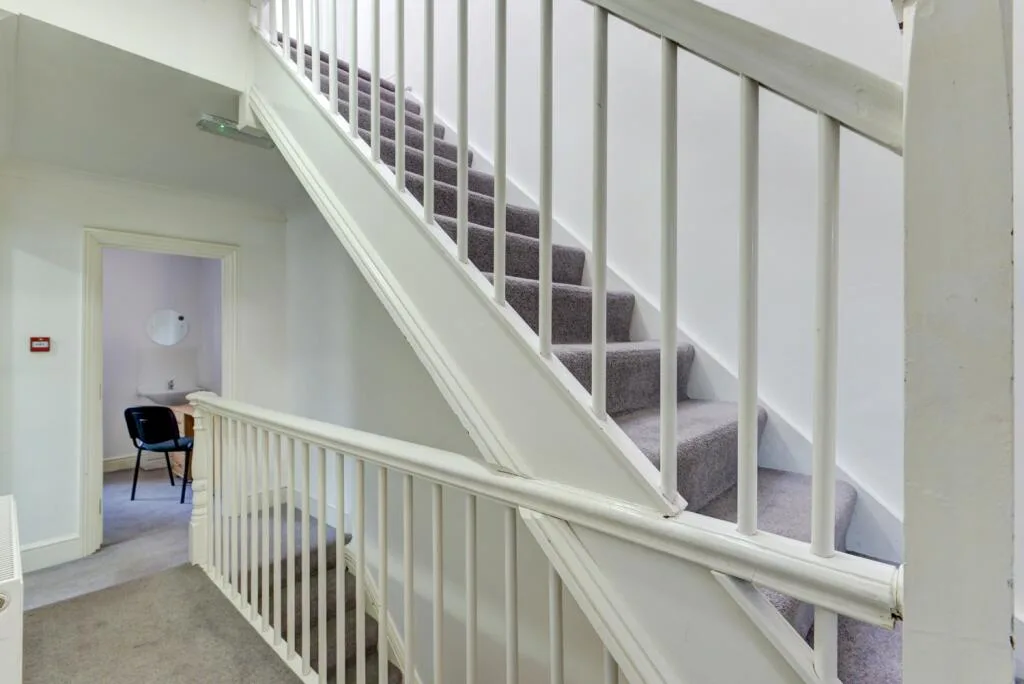 6 bedroom terraced house for rent