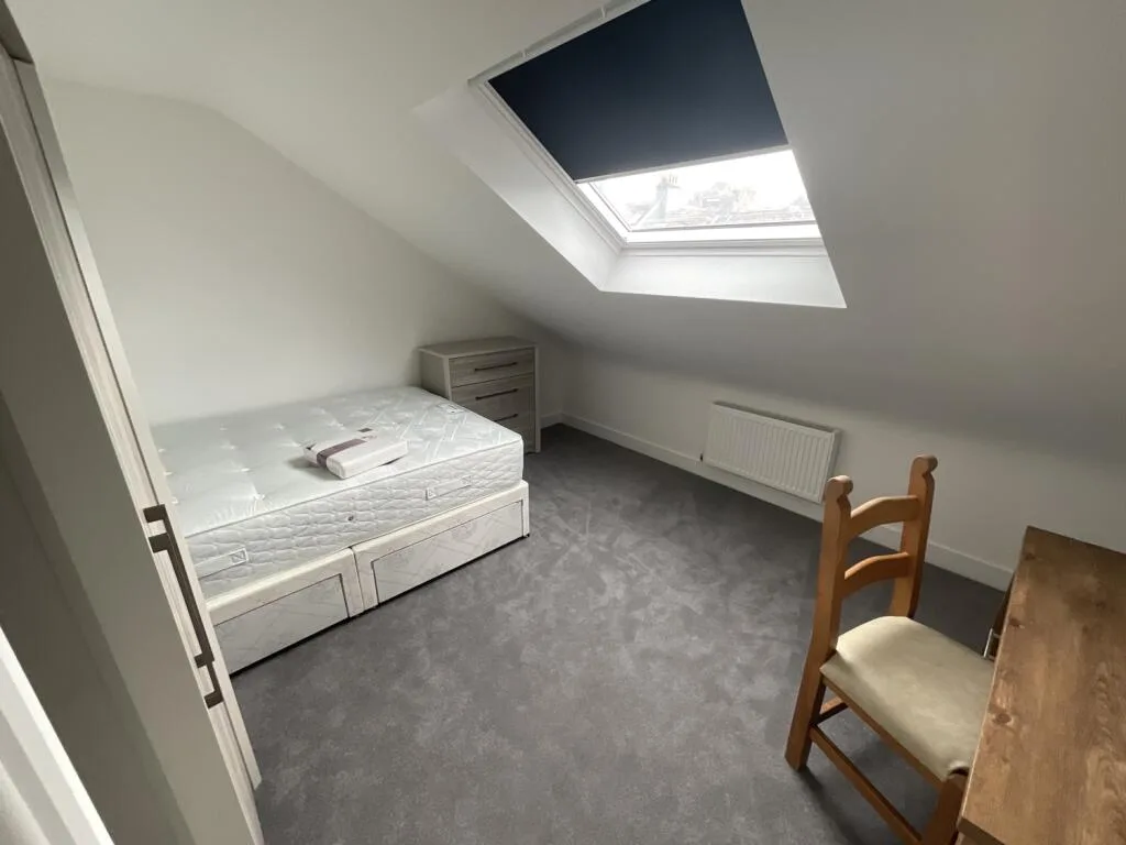 6 bedroom terraced house for rent
