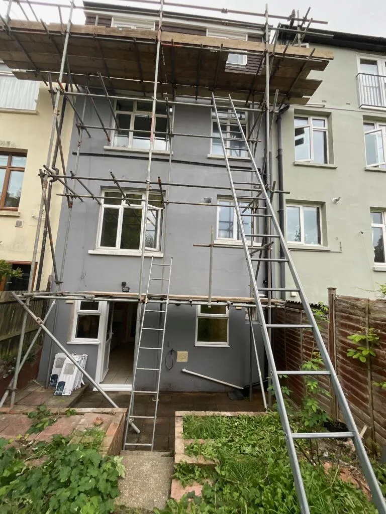 6 bedroom terraced house for rent