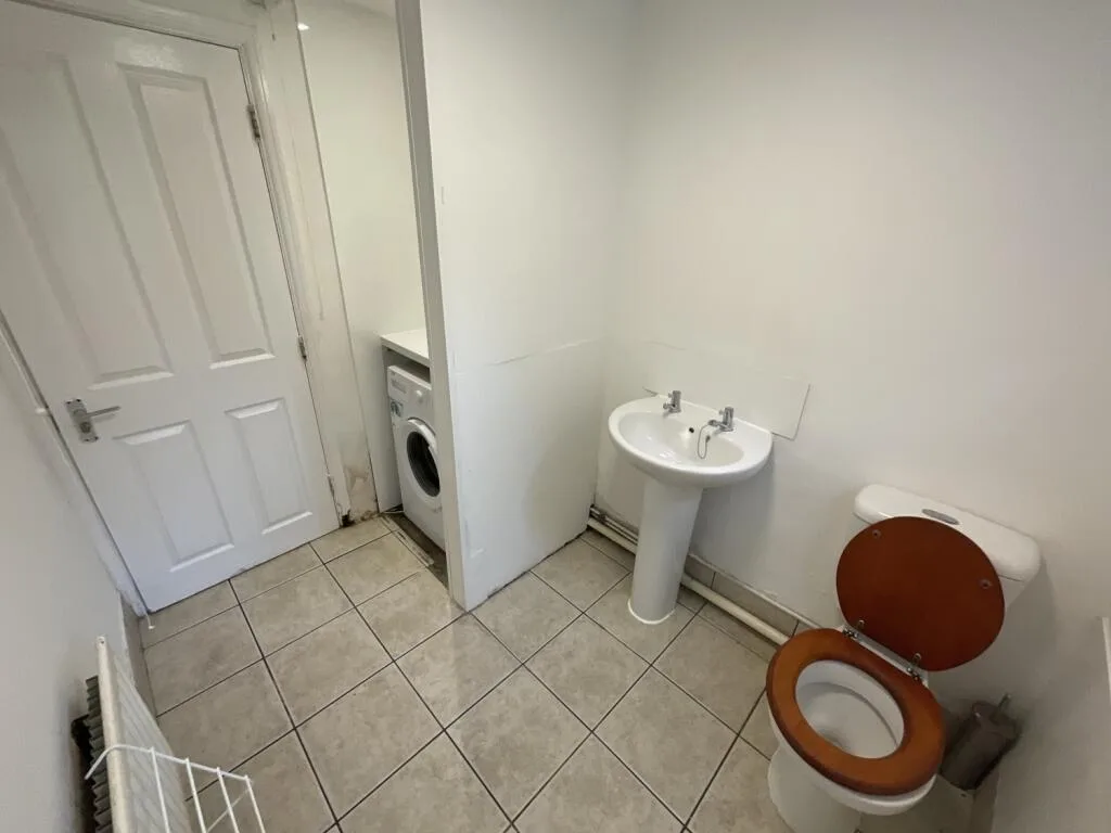 6 bedroom terraced house for rent