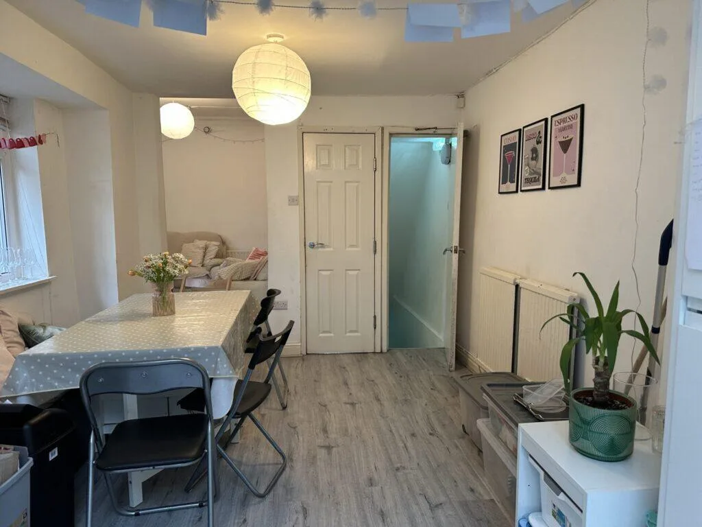 8 bedroom terraced house for rent