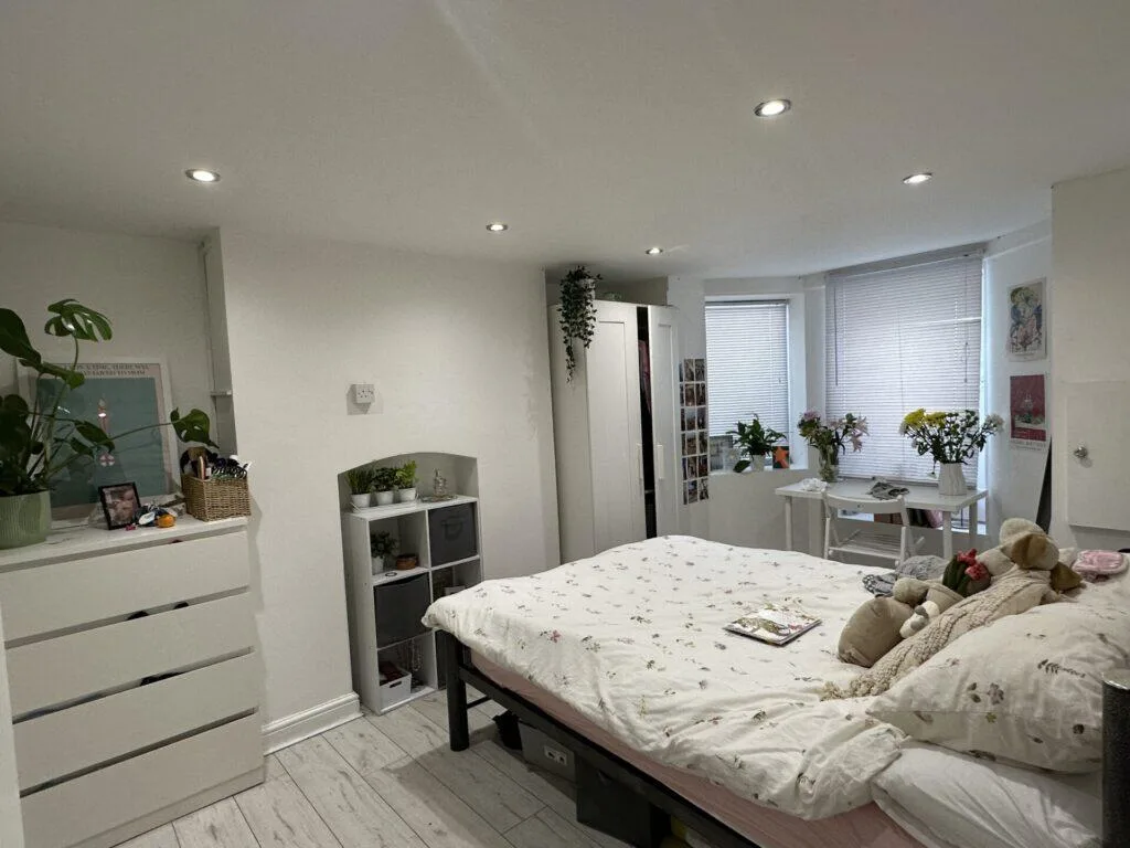 8 bedroom terraced house for rent