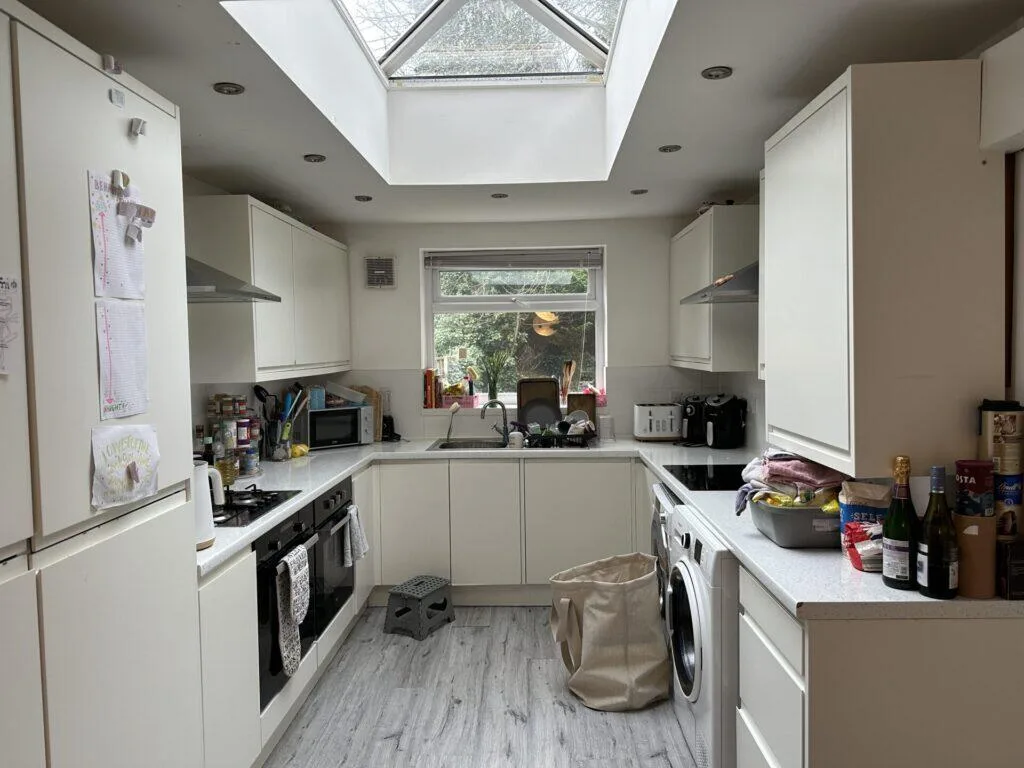 8 bedroom terraced house for rent