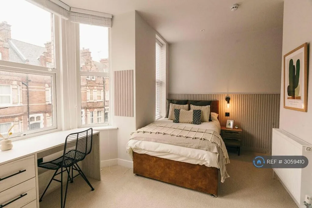 6 bedroom terraced house for rent