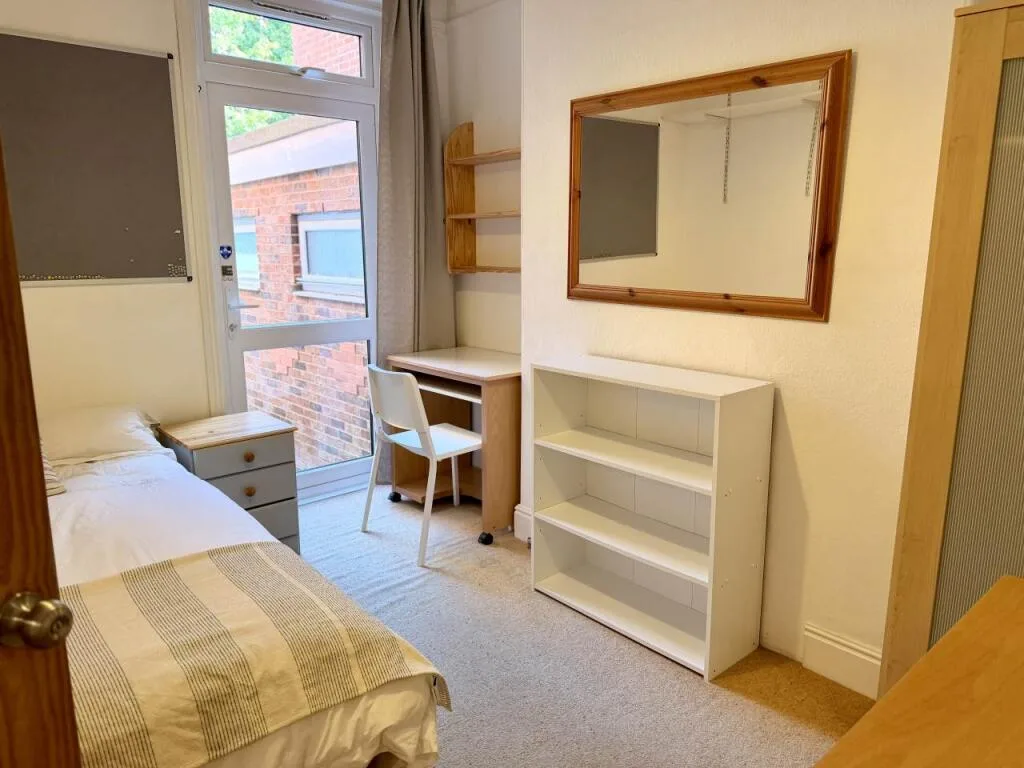 4 bedroom house for rent