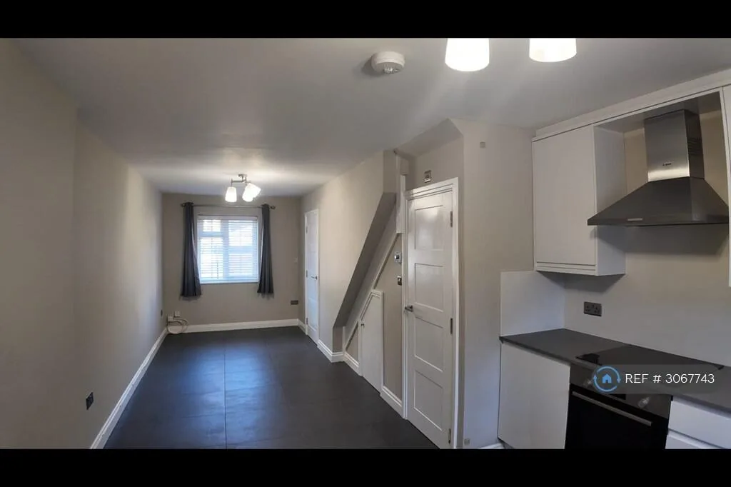 2 bedroom terraced house for rent