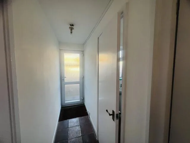 4 bedroom semi-detached house for rent