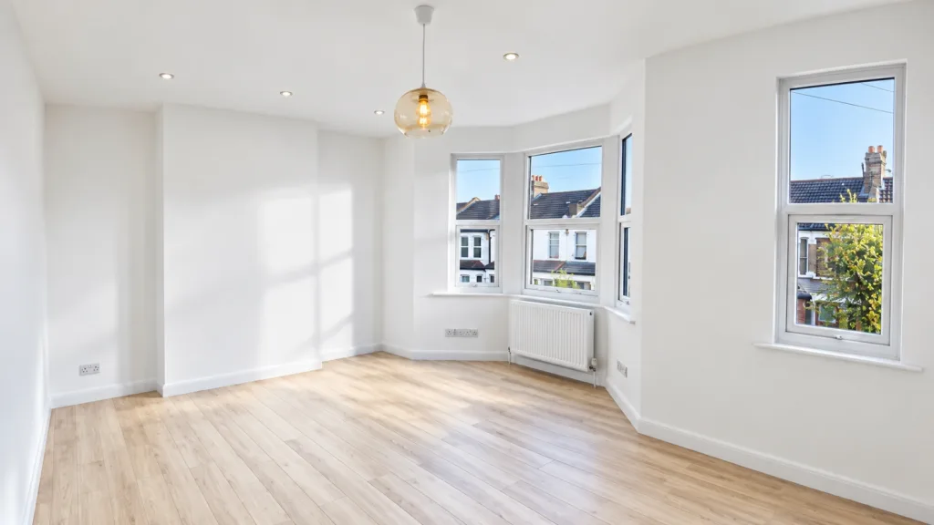 3 bedroom flat for rent