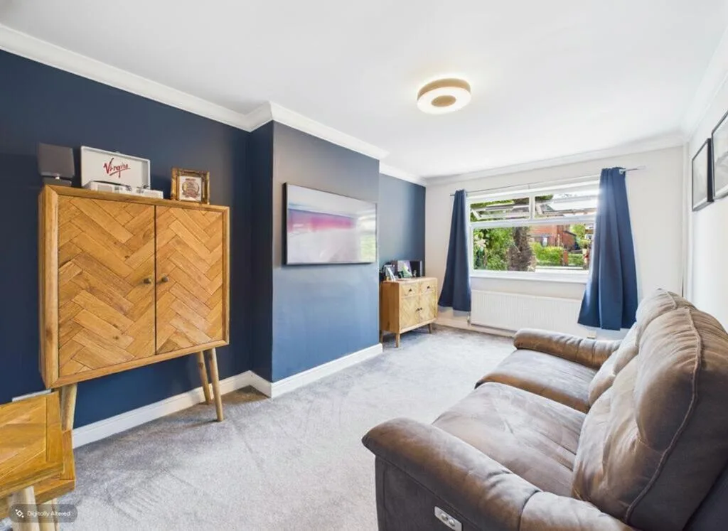 4 bedroom end of terrace house for rent