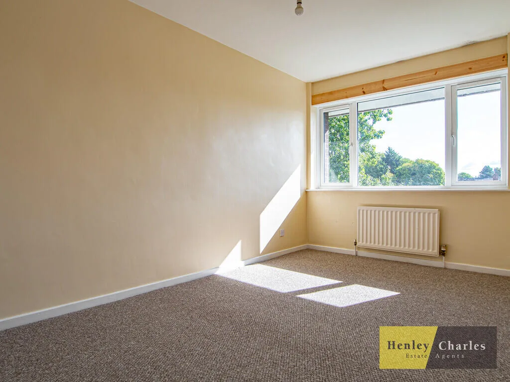 3 bedroom maisonette for rent