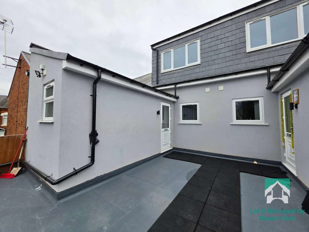 2 bedroom house for rent
