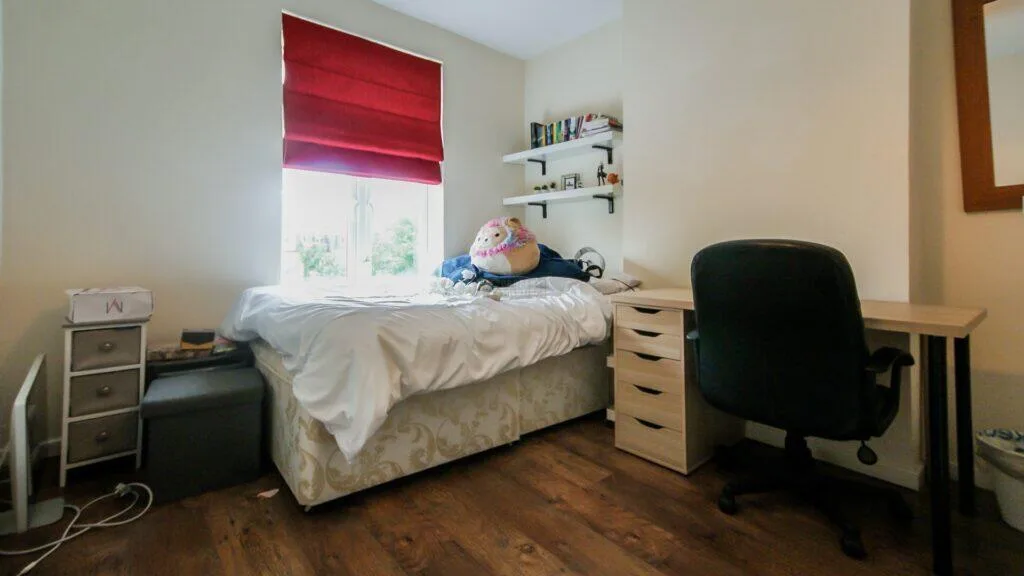 5 bedroom terraced house for rent