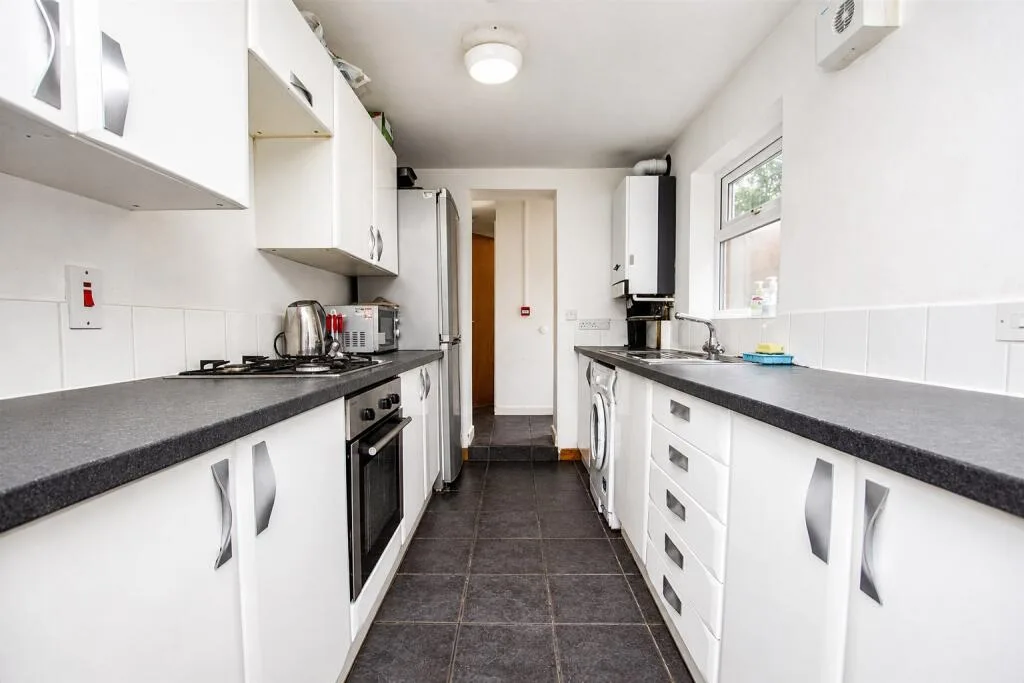7 bedroom house for rent