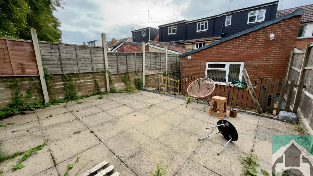 5 bedroom house for rent