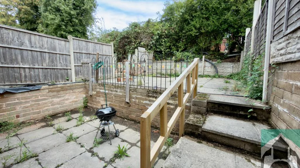 5 bedroom house for rent