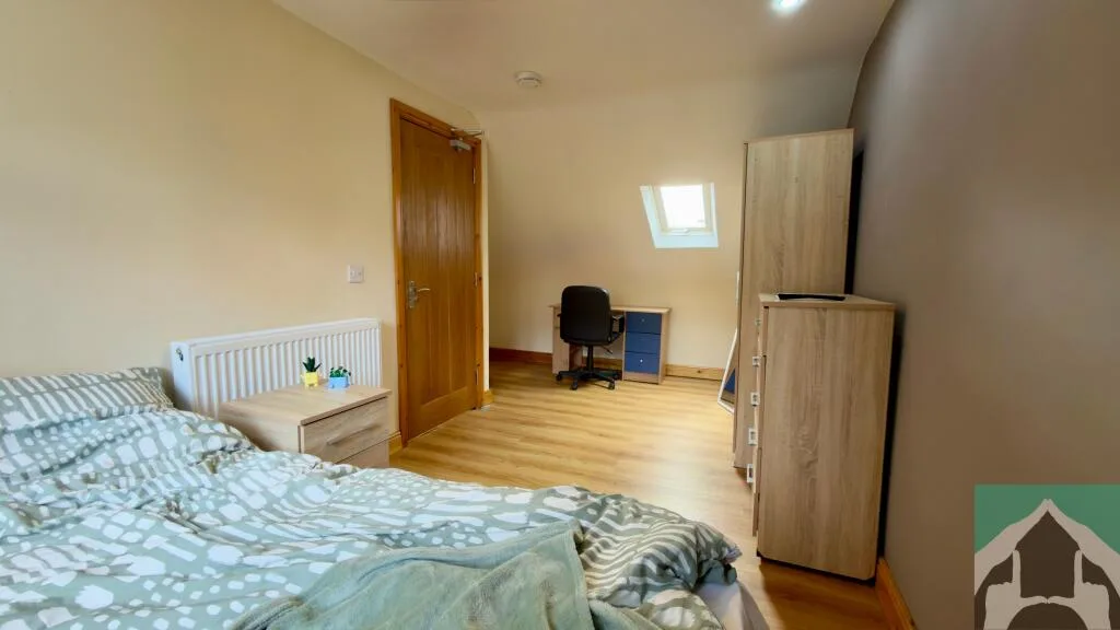 5 bedroom house for rent