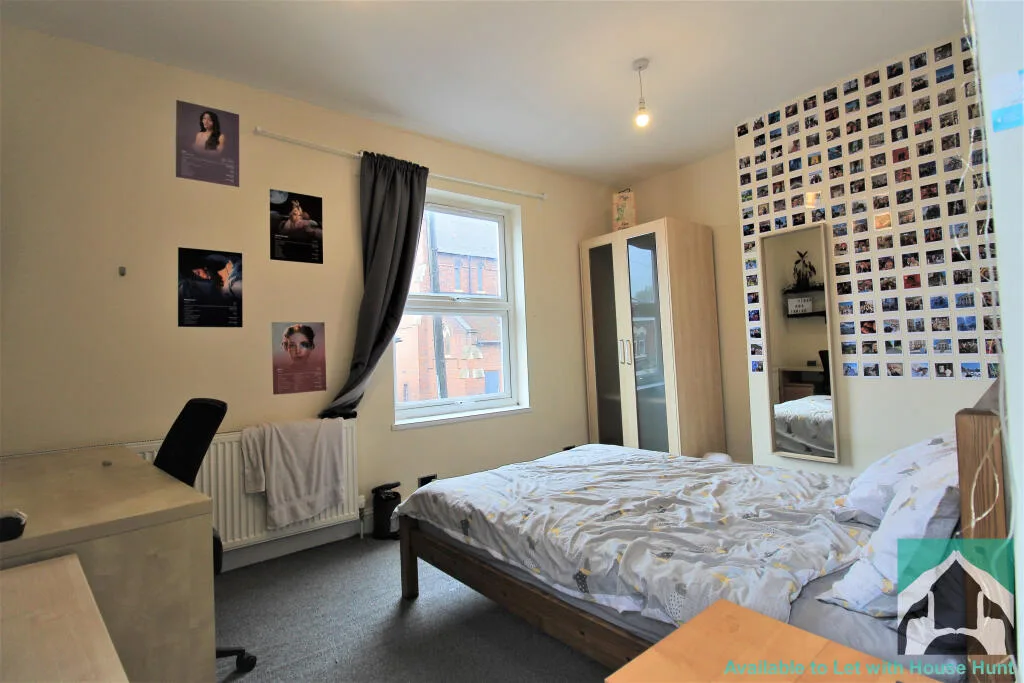 5 bedroom terraced house for rent