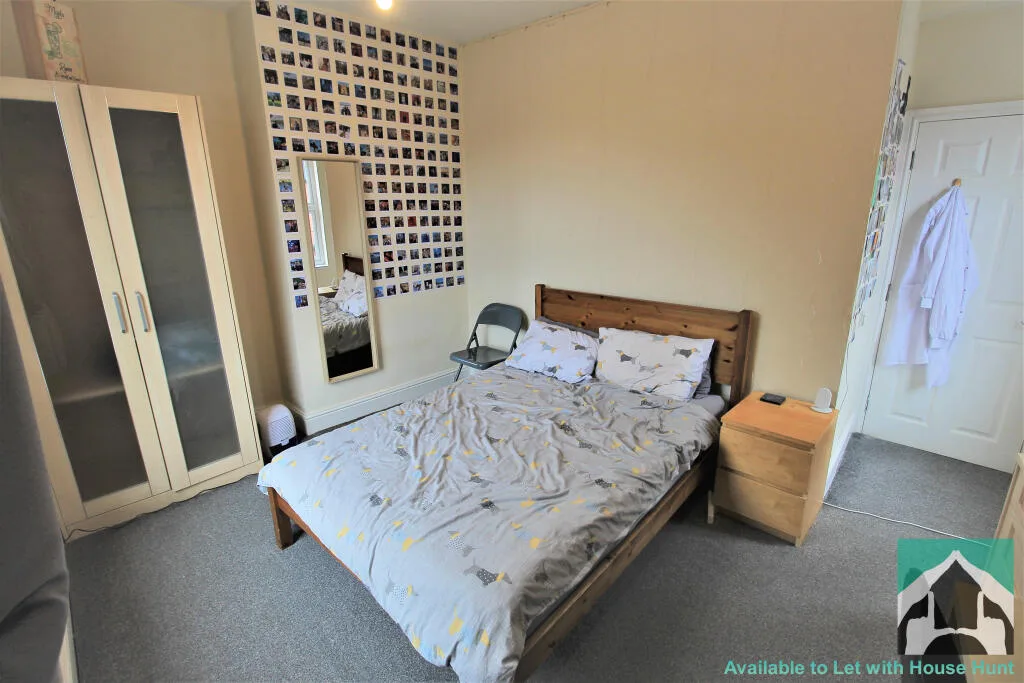 5 bedroom terraced house for rent