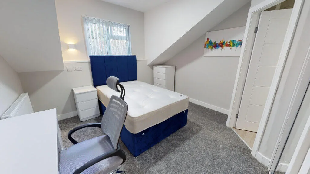 6 bedroom house for rent