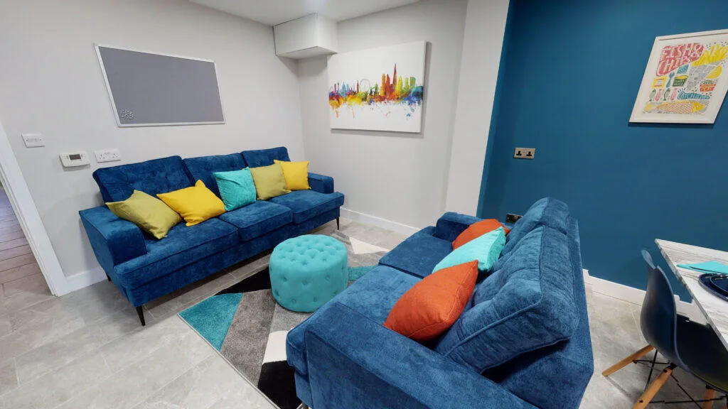 6 bedroom house for rent
