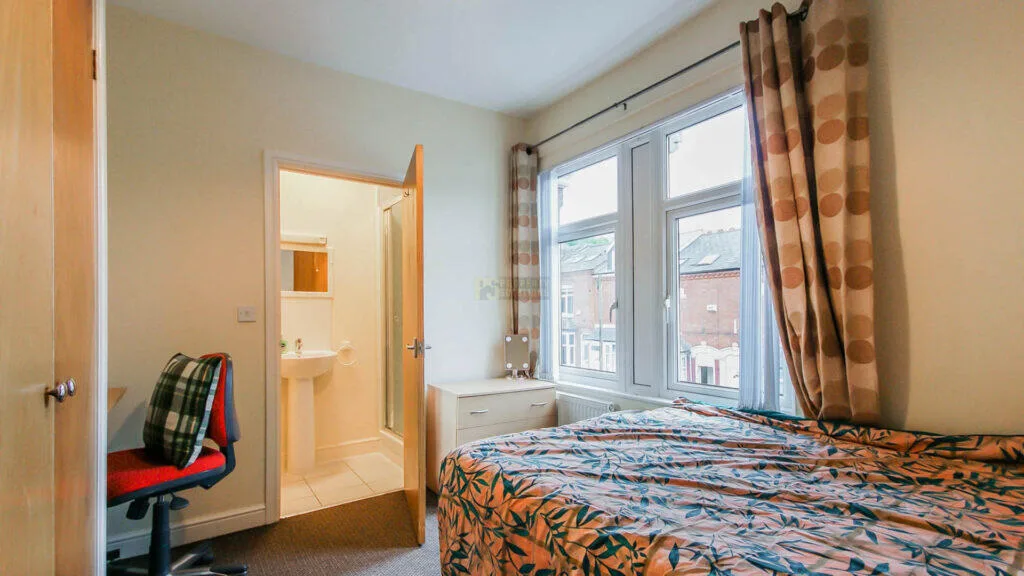 5 bedroom terraced house for rent
