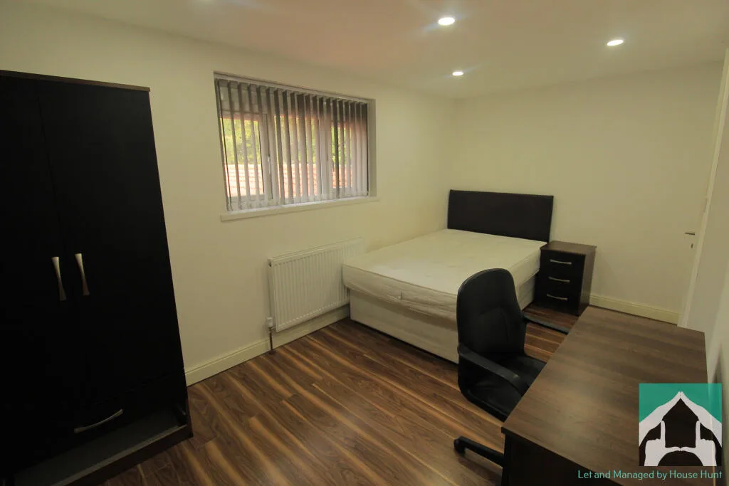 5 bedroom house for rent