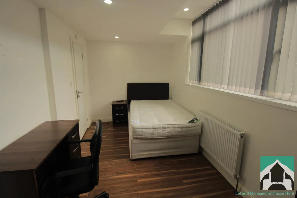 5 bedroom house for rent