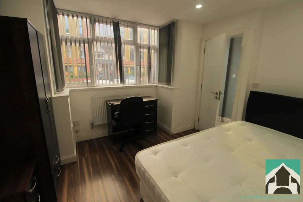 5 bedroom house for rent