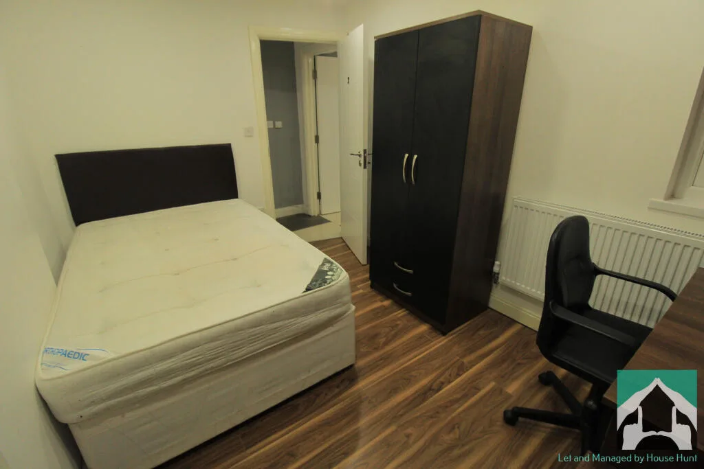 5 bedroom house for rent