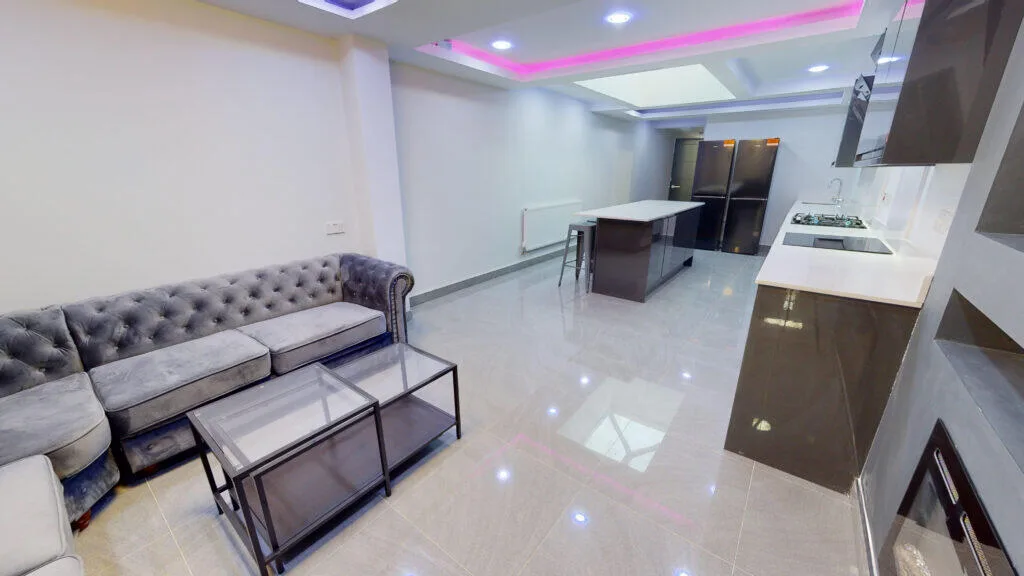 6 bedroom house for rent
