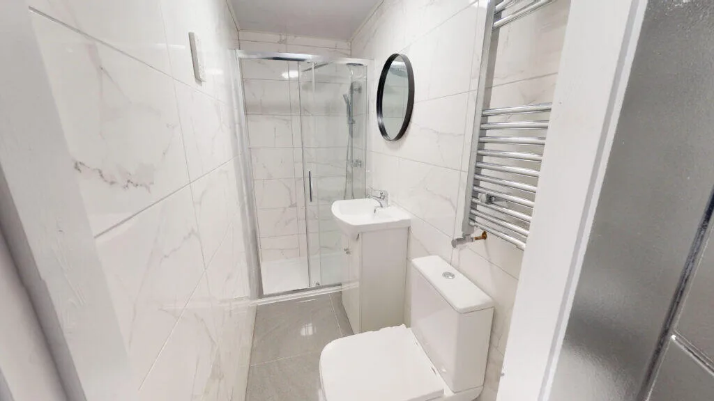 6 bedroom house for rent