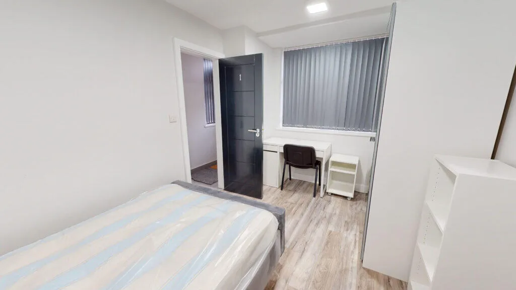 6 bedroom house for rent