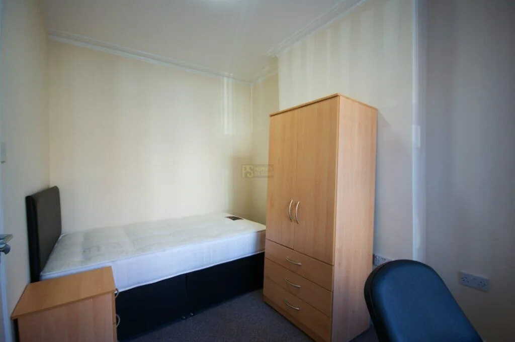 4 bedroom terraced house for rent