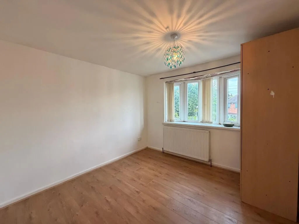 4 bedroom semi-detached house for rent