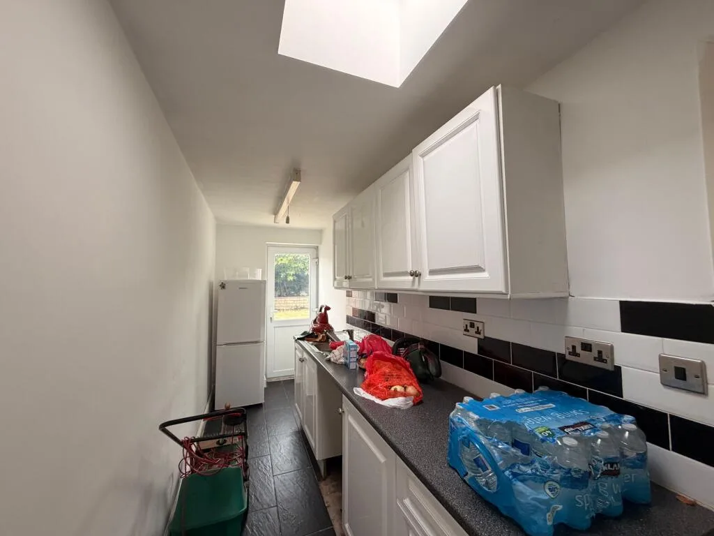 4 bedroom semi-detached house for rent