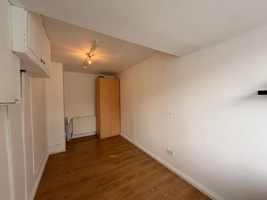 4 bedroom semi-detached house for rent