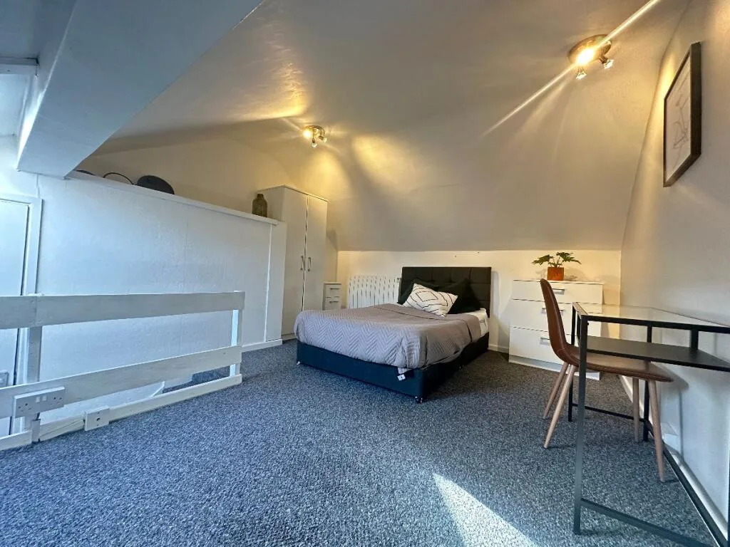 4 bedroom terraced house for rent